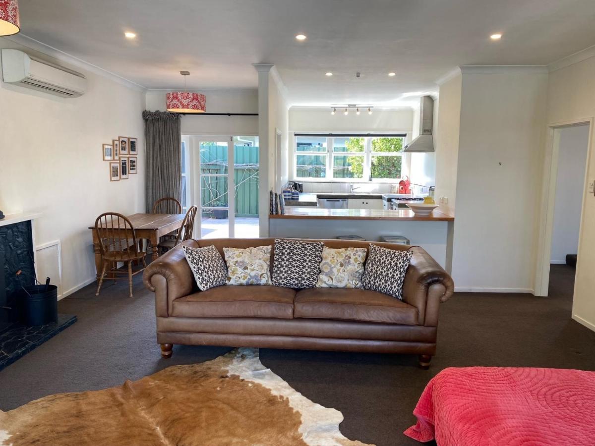 Hpg Villa Formerly Known As Pipi Hotel Havelock North Exterior photo